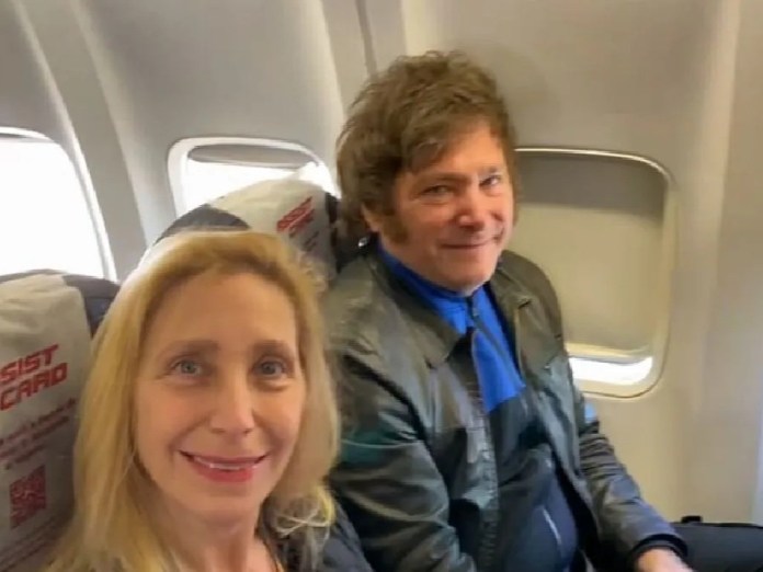 En medio del escándalo por las presuntas coimas a funcionarios libertarios, Karina Milei acompañará a su hermano en la comitiva nacional.